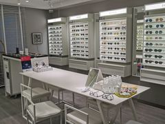 -目艮眼镜SHOWROOM(品牌集合店)