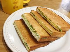 咖椰吐司-HELLO 27 意面·沙拉·帕尼尼