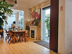 -Mark&Mars Restaurant