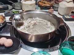 -喃喃椰·糟粕醋·椰子鸡火锅(七堡花园店)