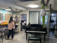 -梅纳·钢琴声乐架子鼓Mena Music(双井店)