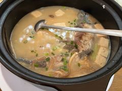 -土砂锅生态山庄·非遗砂锅雅鱼