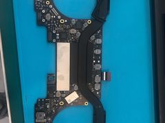 -Apple Store苹果手机电脑售后维修中心(浦东店)