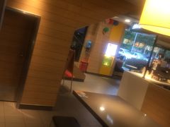 -麦当劳(友谊路得来速店)