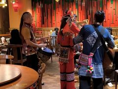 -老滇山寨•云南特色菜•地方菜•民族风情歌舞表演(金碧店)