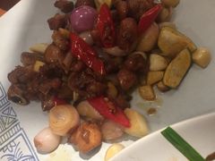 傣味柠檬香叶鸡-云海肴·汽锅鸡·云南菜(广安门天虹店)