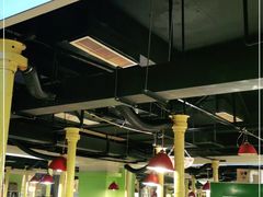 -爱客得牛排海鲜烤肉·火锅自助(春熙路黑金好店)