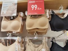 -优衣库(上海虹口龙之梦店)