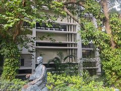 -香港大学