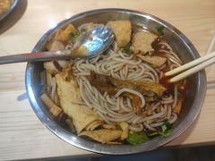 -柳州肥姨妈大骨螺蛳粉(东靖路店)
