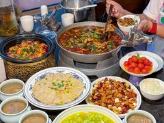 -万重锦·人文川菜馆(骡马市店)