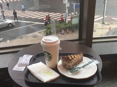 靠窗位-星巴克(无锡东方商厦店)