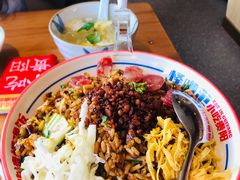 -怪噜范·老贵阳街头名小吃(鸿通城店)