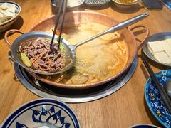 -洱火云南酸菜牛肉火锅(石景山当代商城店)