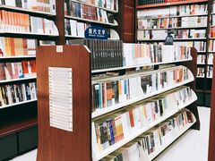 -新华书店(解放中路店)