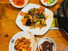 -喇喇排骨火锅·传统韩式脊骨汤(望京西园总店)
