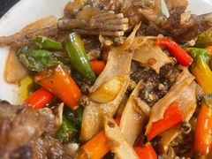 -鸿顺老铁锅美蛙鱼府(解放碑店)