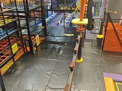 -Tenker Club弹刻极限主题公园 · 蹦床 · 团建 · 生日派对(大关店)