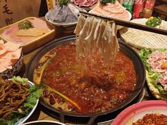 -旧街市鲜货老火锅(大光路店)