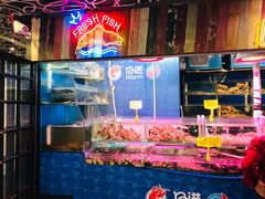 门面-日进一片海.生腌海鲜火锅.宵夜烧烤(三里屯总店)