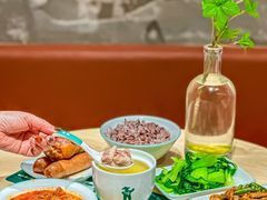 -老乡鸡(上海白玉兰广场店)