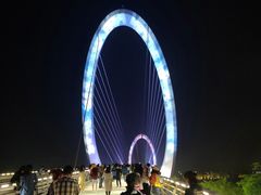 -南京眼步行桥