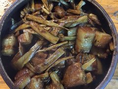 五花肉焖笋-和记菜馆