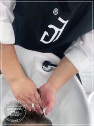 -妃格美发沙龙·烫发·染发