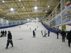 -乔波室内滑雪场