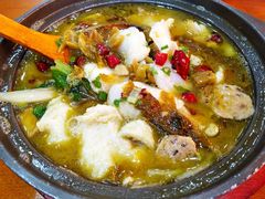 -周鱼小馆石锅酸菜鱼(活力汇店)