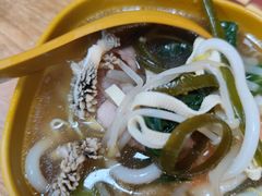 -天瑞福云南过桥米线(十里河店)