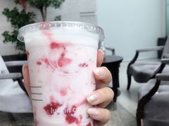 小雪荔枝瑞纳冰-瑞幸咖啡(南昌国际金融中心店)