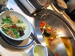 -吃城都·鱼蛙火锅(西玉龙街店)