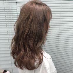 胡凯老师染色-简法造型·品牌形象店