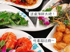-小海豚•老字号海鲜餐厅(天涯店)