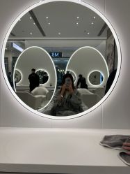 -Meng Lang 梦郎白金店