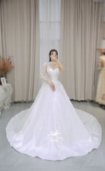 -LOVE SHINE婚纱·红鼎庄龙凤褂·妈妈装定制