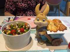 -水桶王国主题餐厅·聚会·生日派对·亲子活动·家庭套餐(亚龙湾希尔顿店)