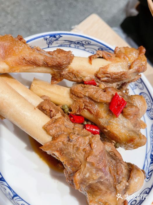 人人馋羊汤·饸饹面(住总万科店)吮汁羊棒骨图片