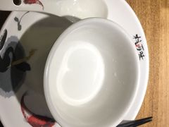 餐具摆设-杭百味·大众精选杭帮菜(西湖音乐喷泉店)