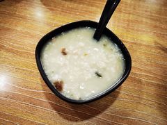皮蛋瘦肉粥-吃不亏特色包子(三峡广场店)