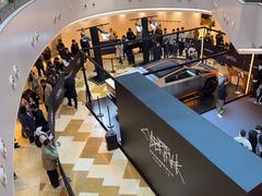 -TESLA 特斯拉(上海太古汇体验店)
