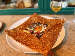 鸡蛋蘑菇熏肉荞麦可丽饼-RAC BAR(安福路店)