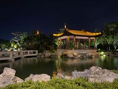 -上海滴水湖皇冠假日酒店