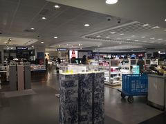 -日上免税行(浦东机场五店)