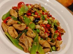 -渝信川菜 · 川味家常菜(财富购物中心店)