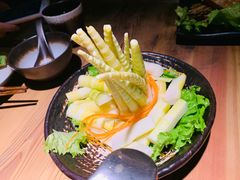 -湊湊火锅·茶憩(杭州湖滨银泰in77店)