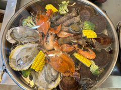 -鑫渔港海鲜本地菜·山海关浑锅(东戴河店)