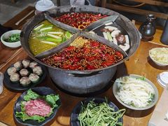 -白乐天毛肚火锅馆(南滨路店)