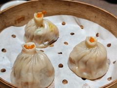 蟹粉鲜肉小笼包-蟹榭·莳鲜(虹桥高岛屋店)